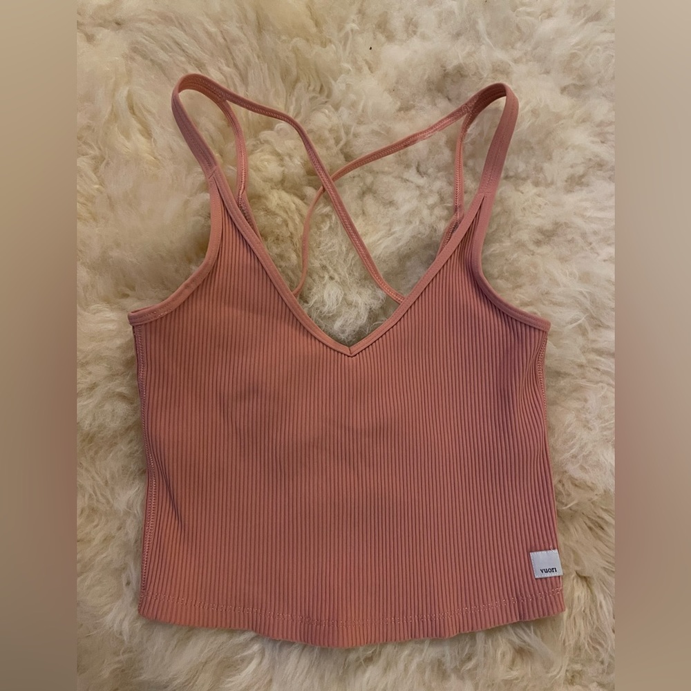 Vuori tank top with built in support